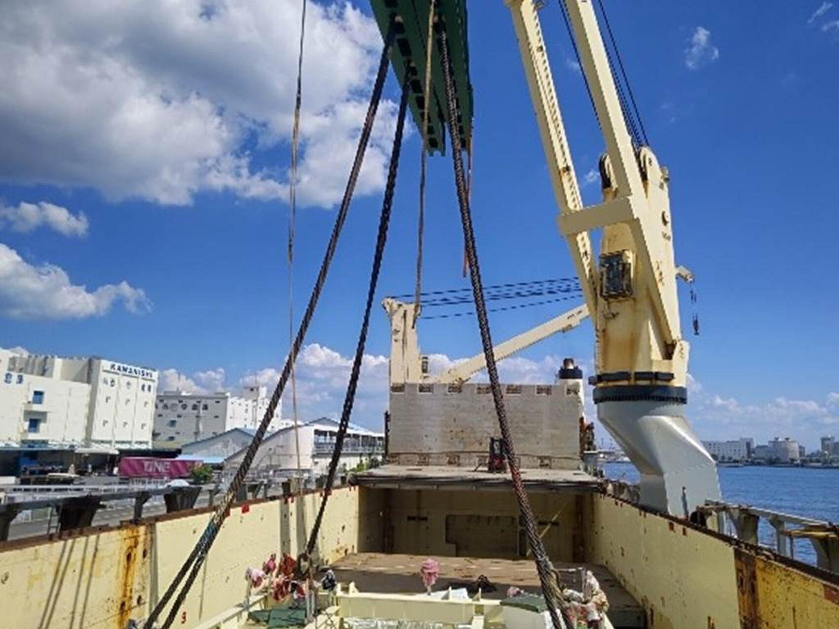 TF19: Toroidal field magnet loaded at Kobe Port